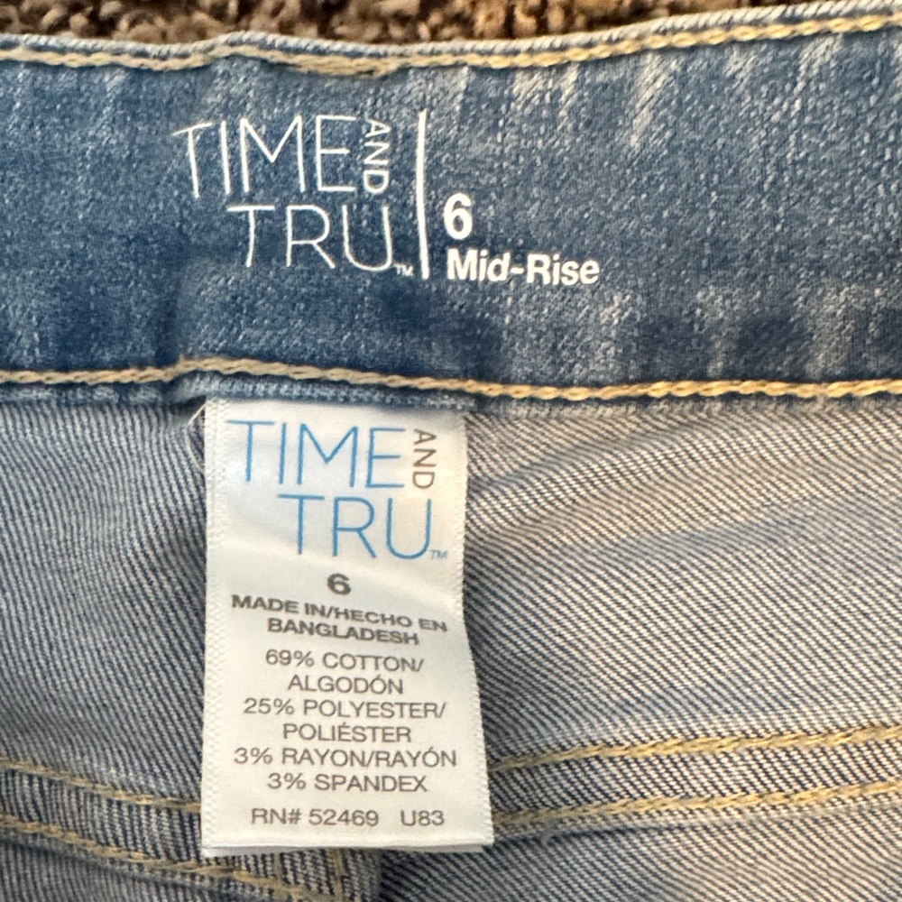 Time and Tru Sky Blue Denim Shorts - Picture 4 of 4